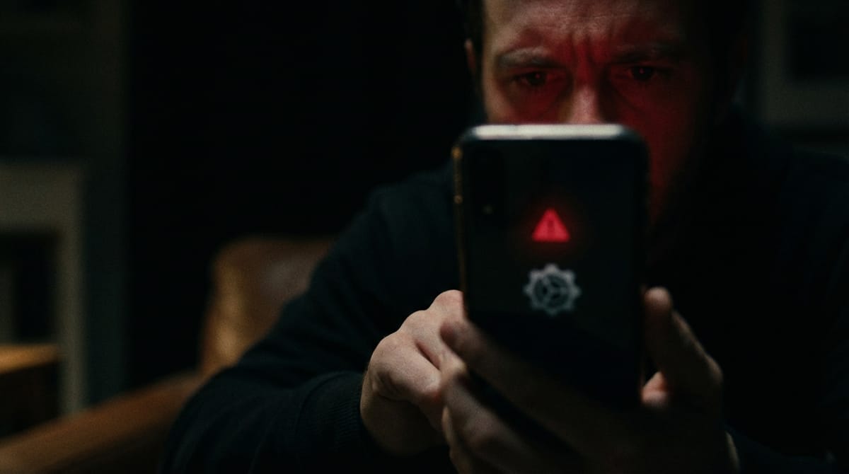 Como Descobrir App Espião no Celular: Detectar e Remover Stalkerware